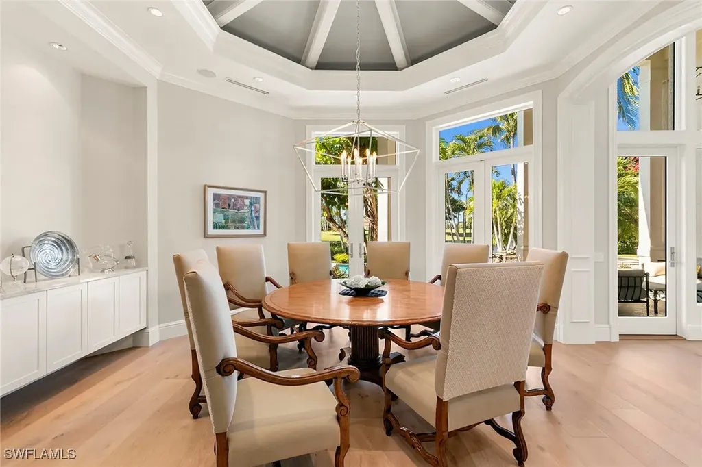 9655 Mashie Court Naples FL 34108