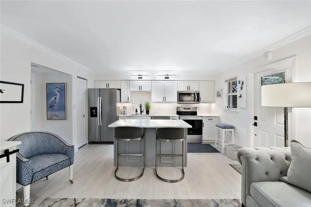 960 7th Street S Naples FL 34102