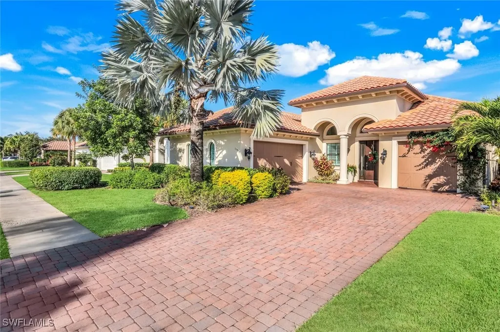 11925 Heather Woods Court Naples FL 34120