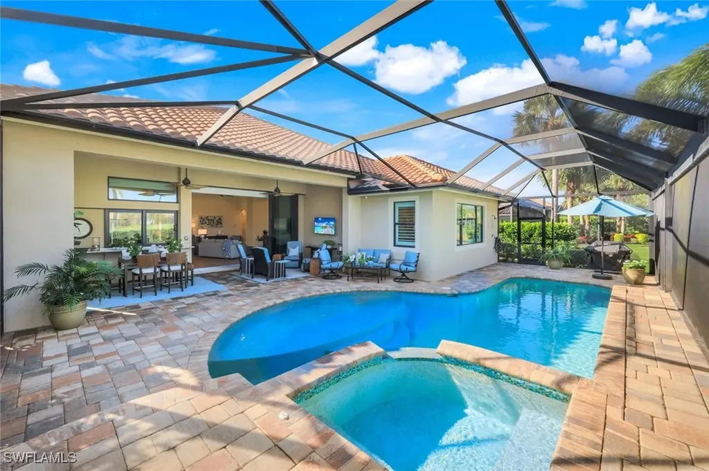 11925 Heather Woods Court Naples FL 34120