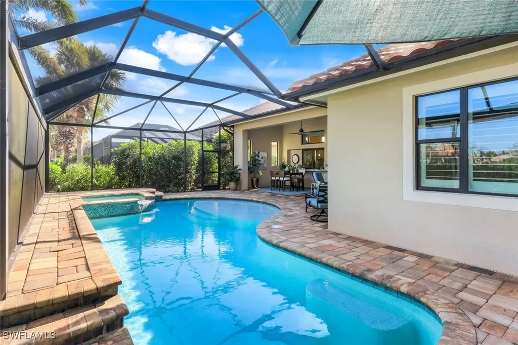 11925 Heather Woods Court Naples FL 34120