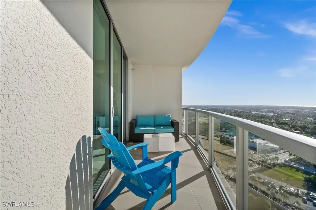 3000 Oasis Grand Boulevard Fort Myers FL 33916