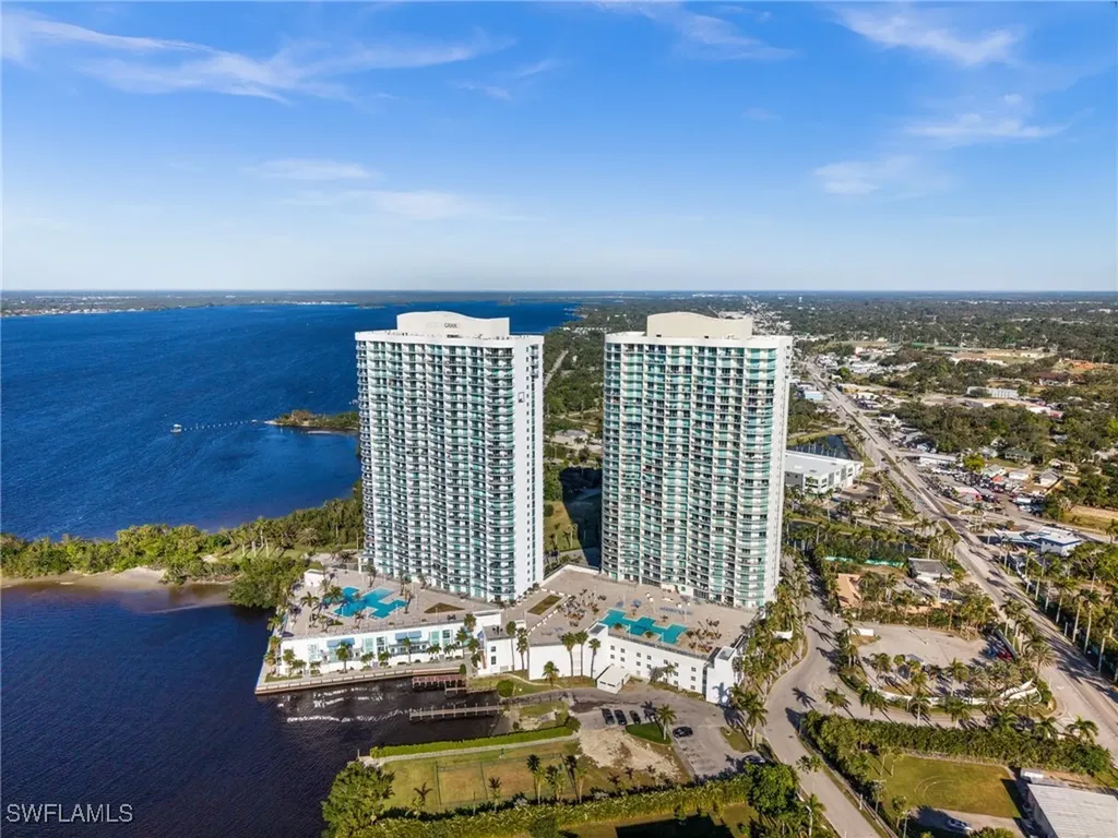 3000 Oasis Grand Boulevard Fort Myers FL 33916