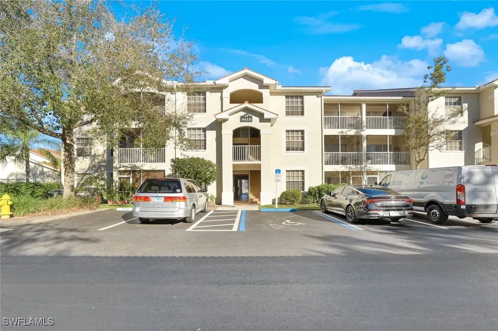 4610 Saint Croix Lane Naples FL 34109