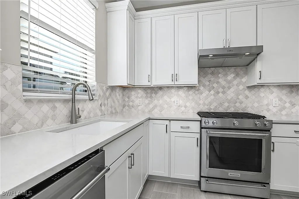 20083 Kingmont Drive Estero FL 33928