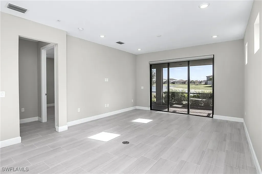 20083 Kingmont Drive Estero FL 33928