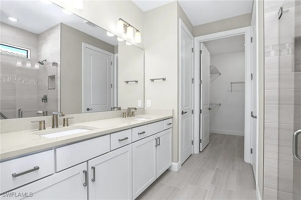 20083 Kingmont Drive Estero FL 33928