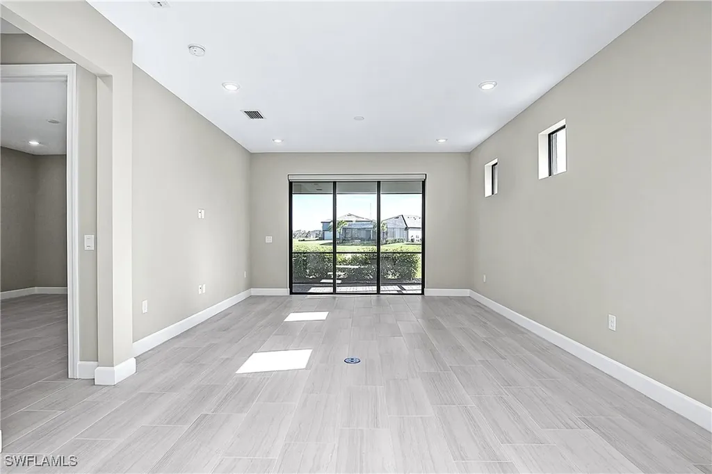 20083 Kingmont Drive Estero FL 33928