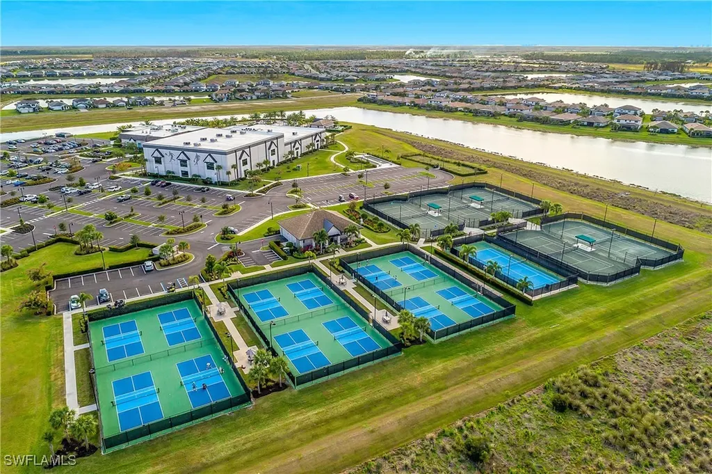 20083 Kingmont Drive Estero FL 33928