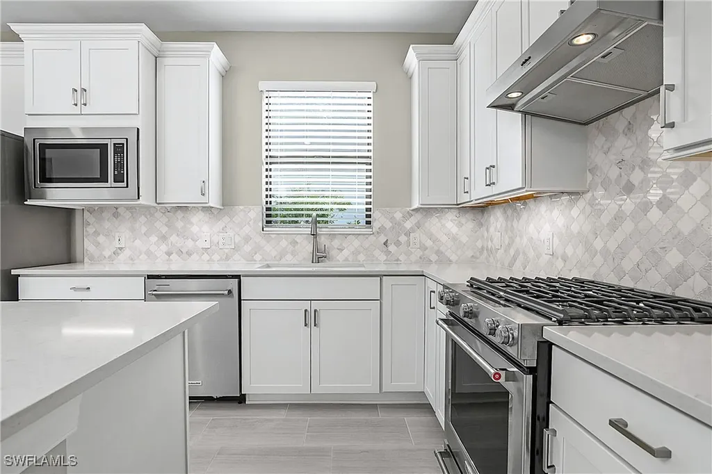 20083 Kingmont Drive Estero FL 33928