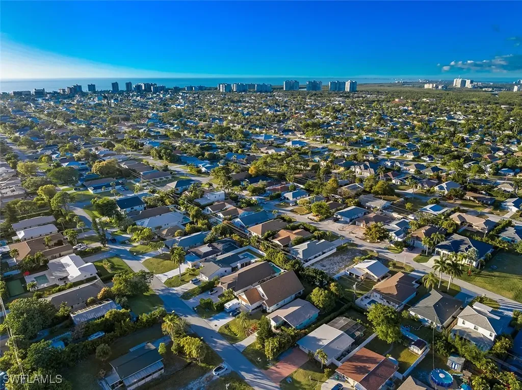 739 102nd Avenue N Naples FL 34108