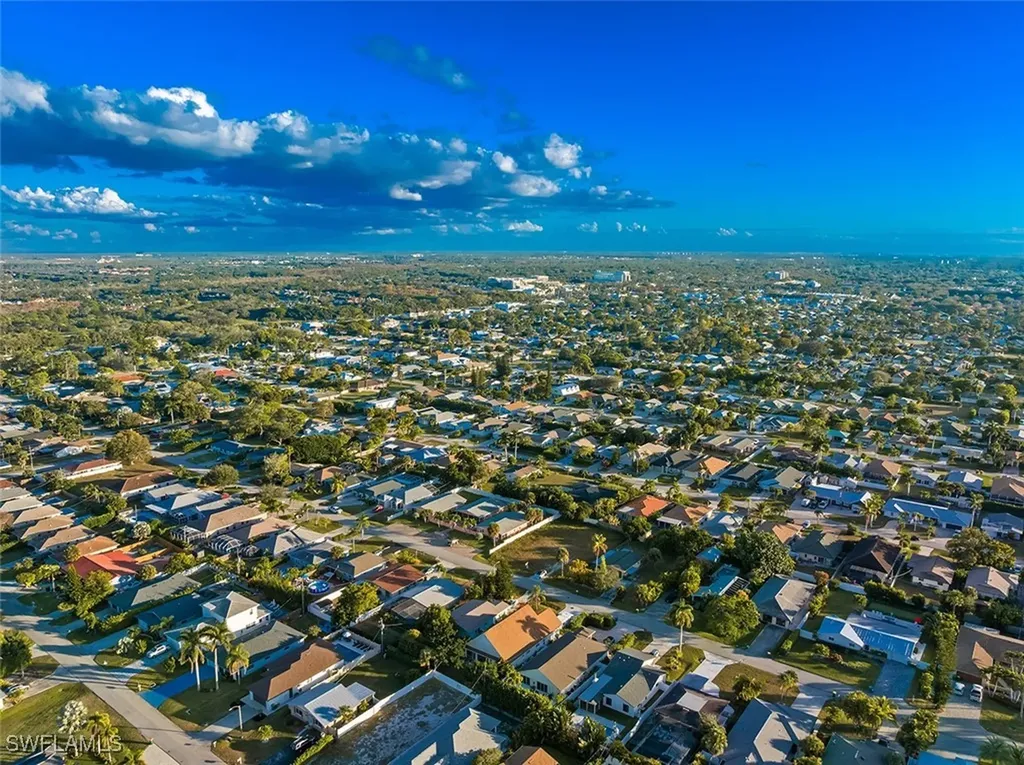 739 102nd Avenue N Naples FL 34108