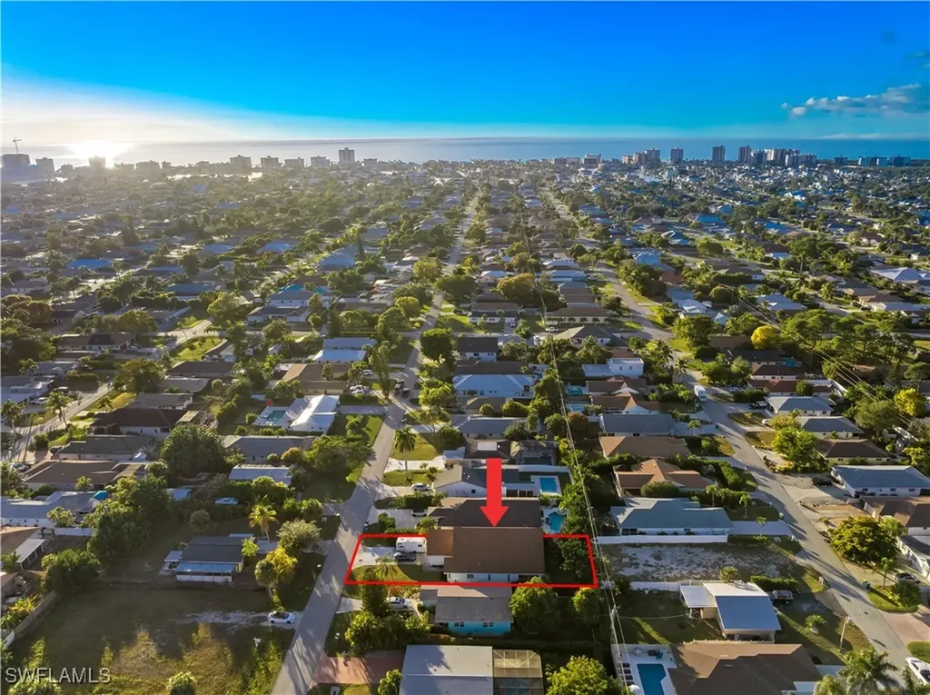 739 102nd Avenue N Naples FL 34108