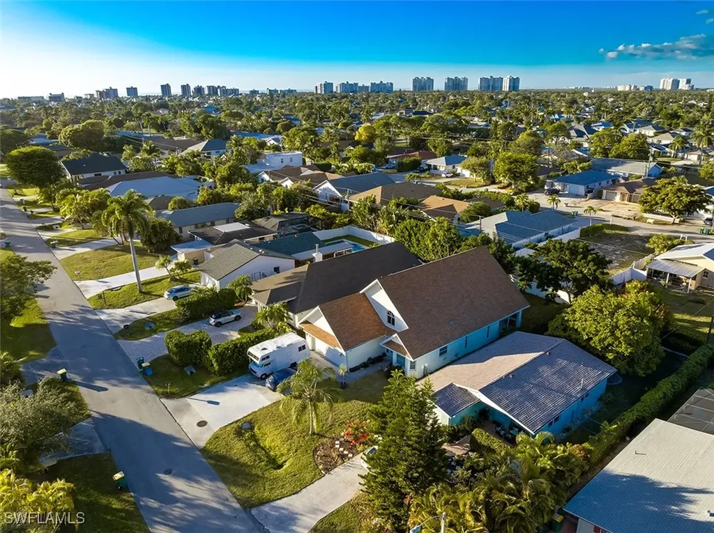 739 102nd Avenue N Naples FL 34108