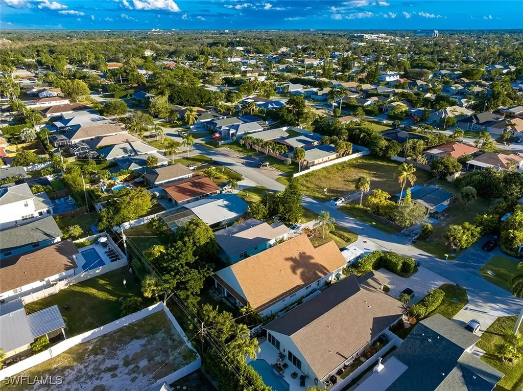 739 102nd Avenue N Naples FL 34108
