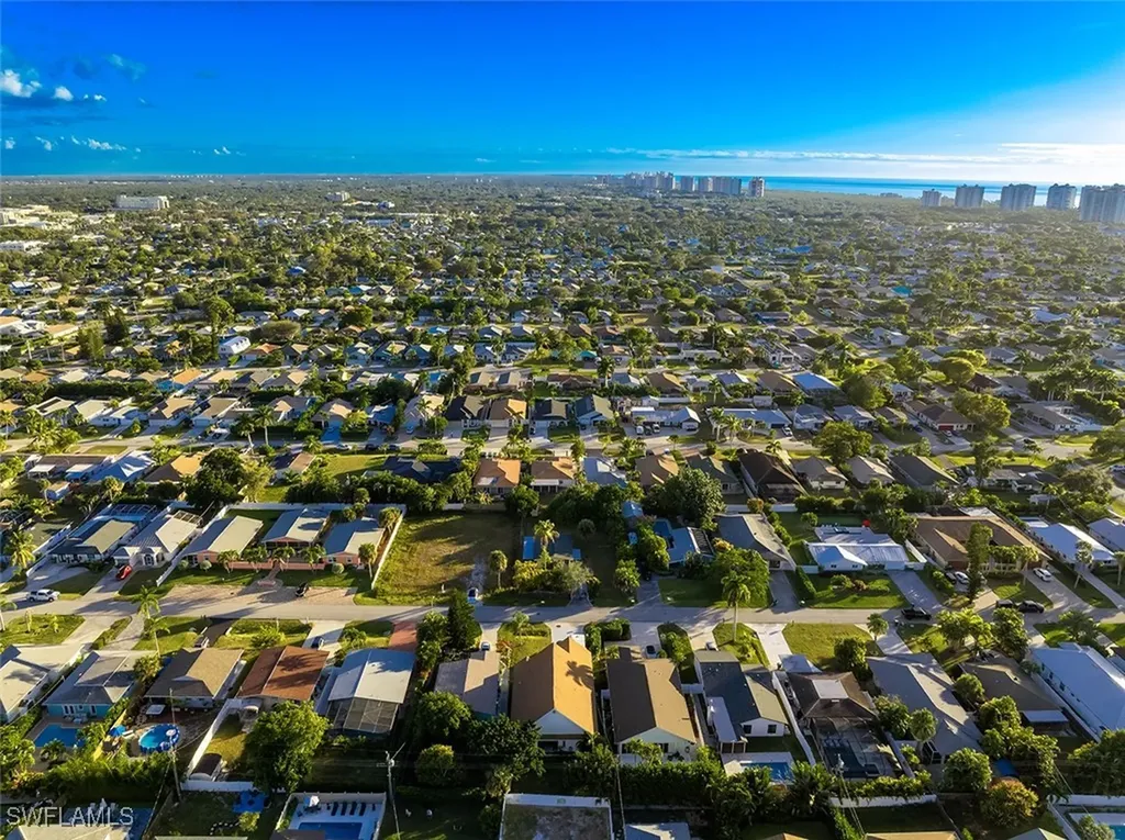 739 102nd Avenue N Naples FL 34108