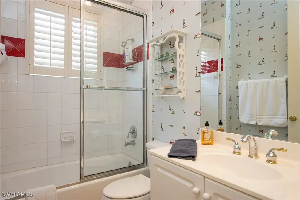 476 1st Avenue N Naples FL 34102