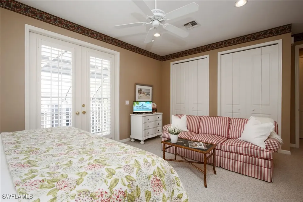 476 1st Avenue N Naples FL 34102
