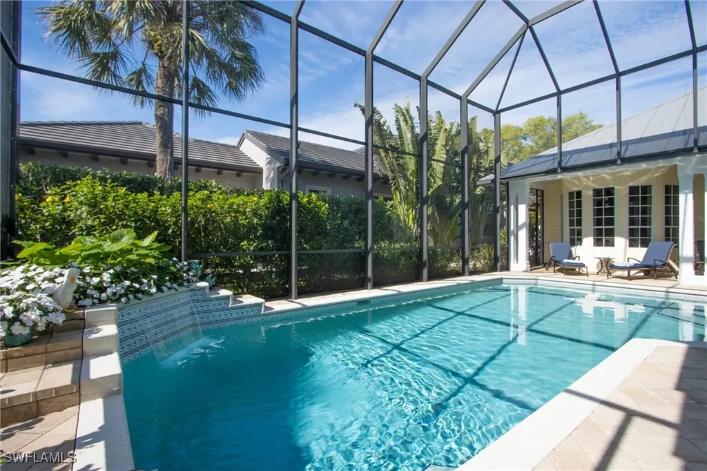 476 1st Avenue N Naples FL 34102