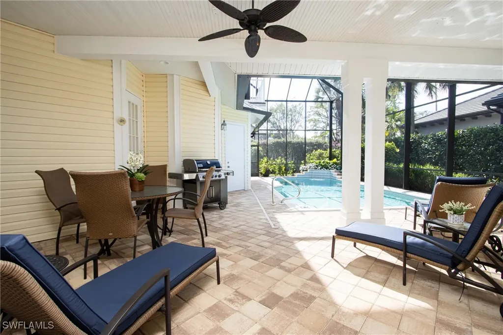 476 1st Avenue N Naples FL 34102