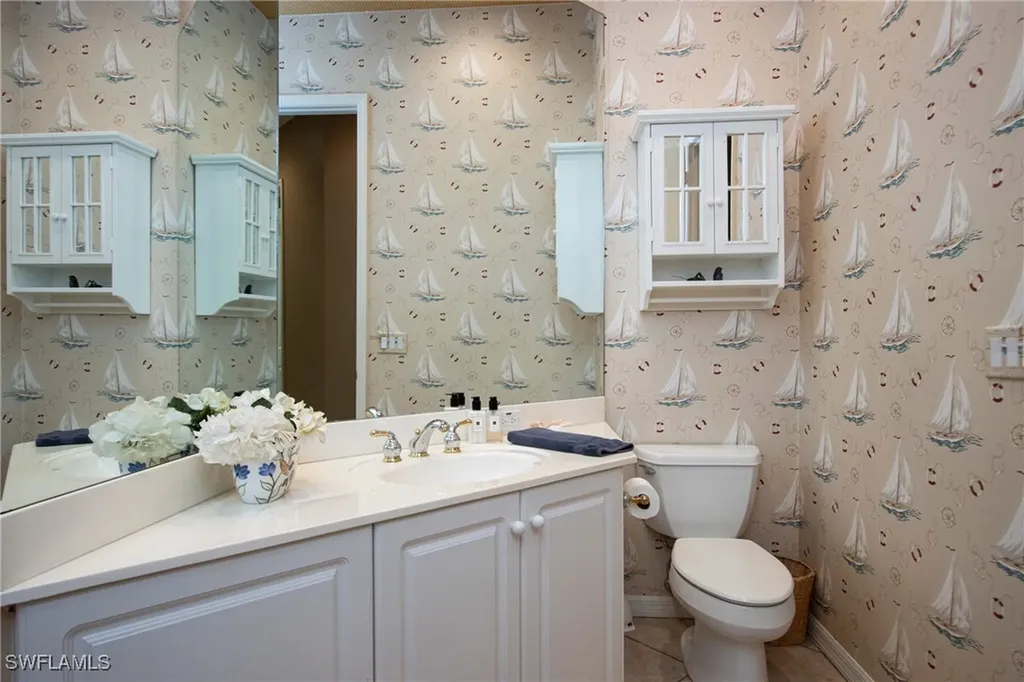 476 1st Avenue N Naples FL 34102