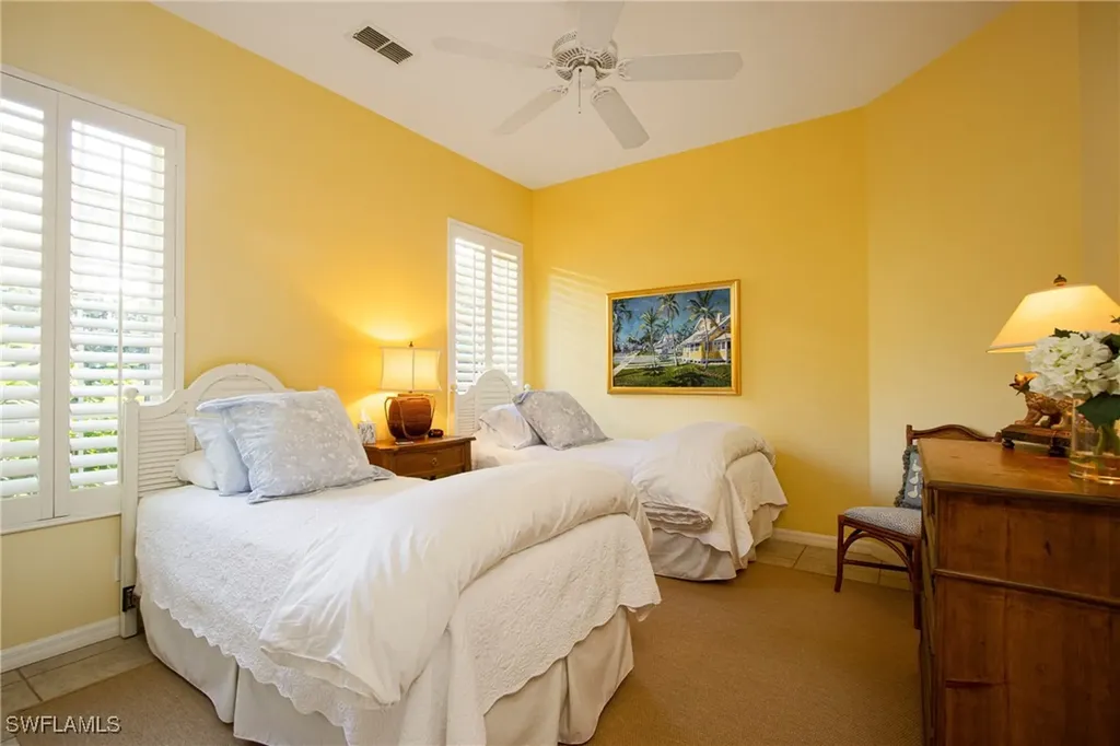 476 1st Avenue N Naples FL 34102