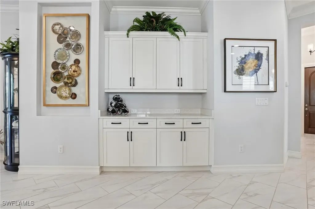 6648 Roma Way Naples FL 34113