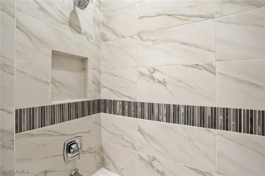 6648 Roma Way Naples FL 34113