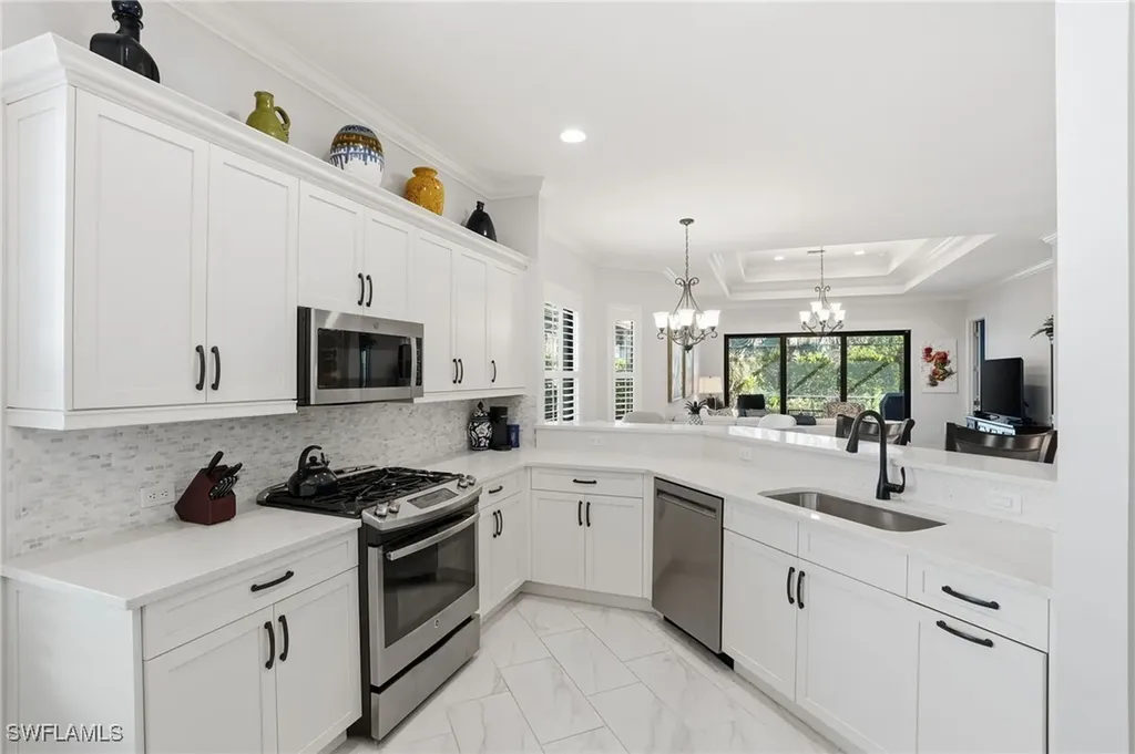 6648 Roma Way Naples FL 34113