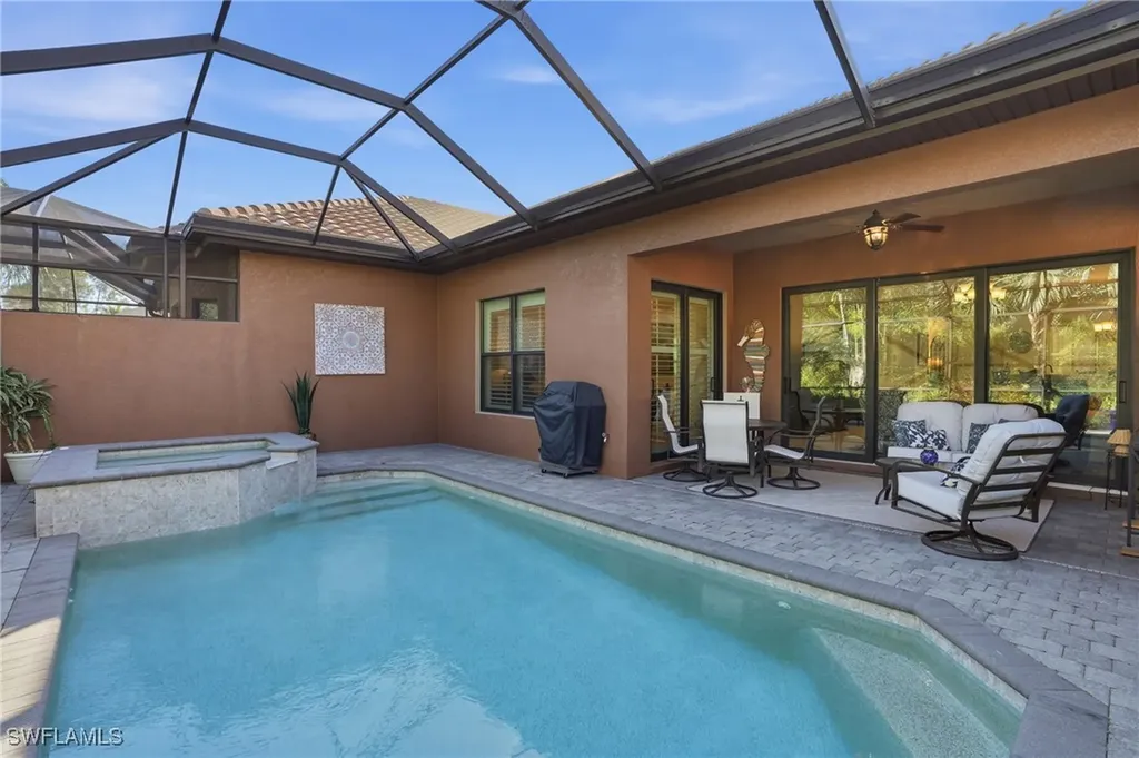 6648 Roma Way Naples FL 34113