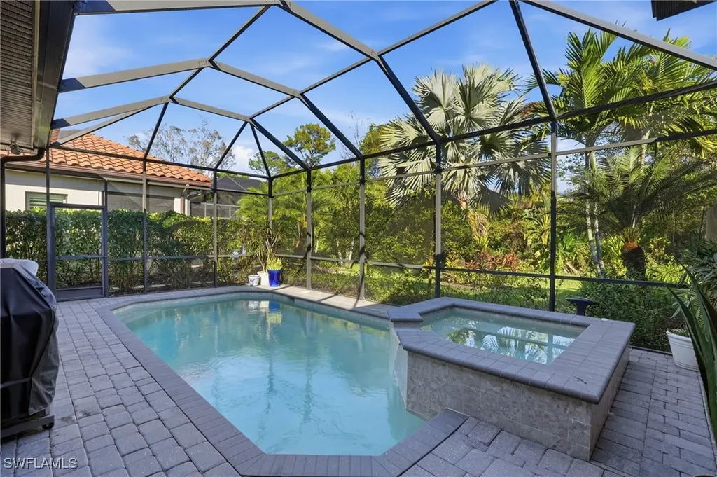6648 Roma Way Naples FL 34113