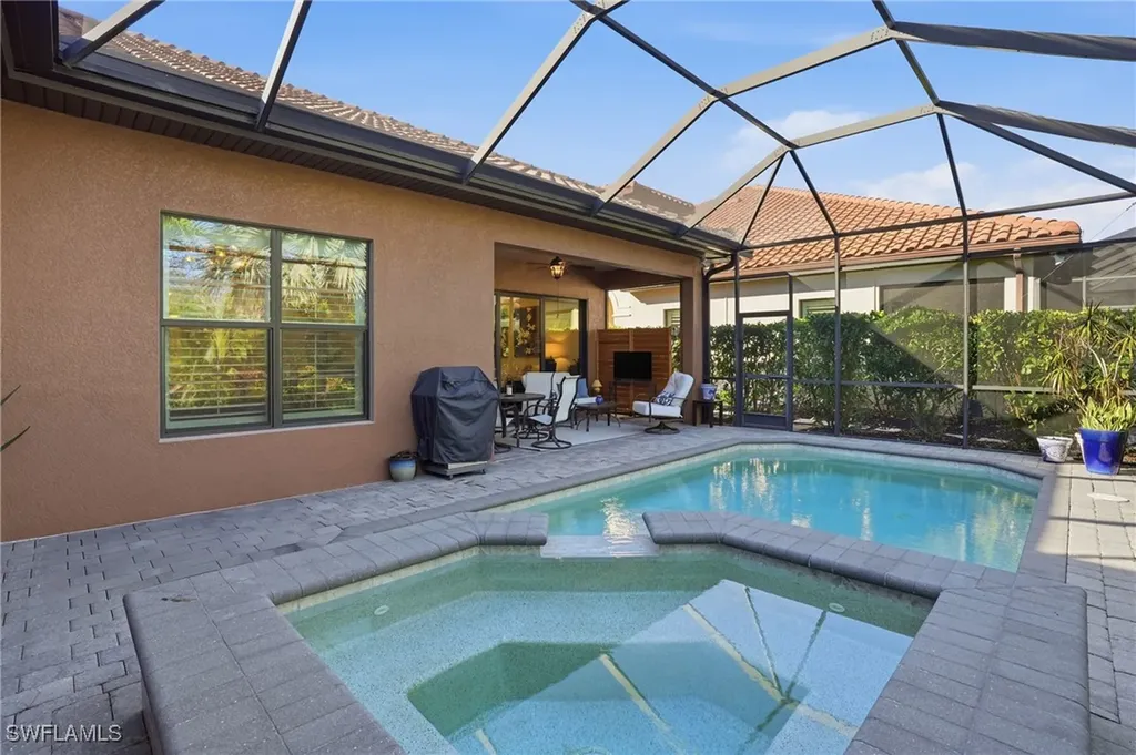 6648 Roma Way Naples FL 34113