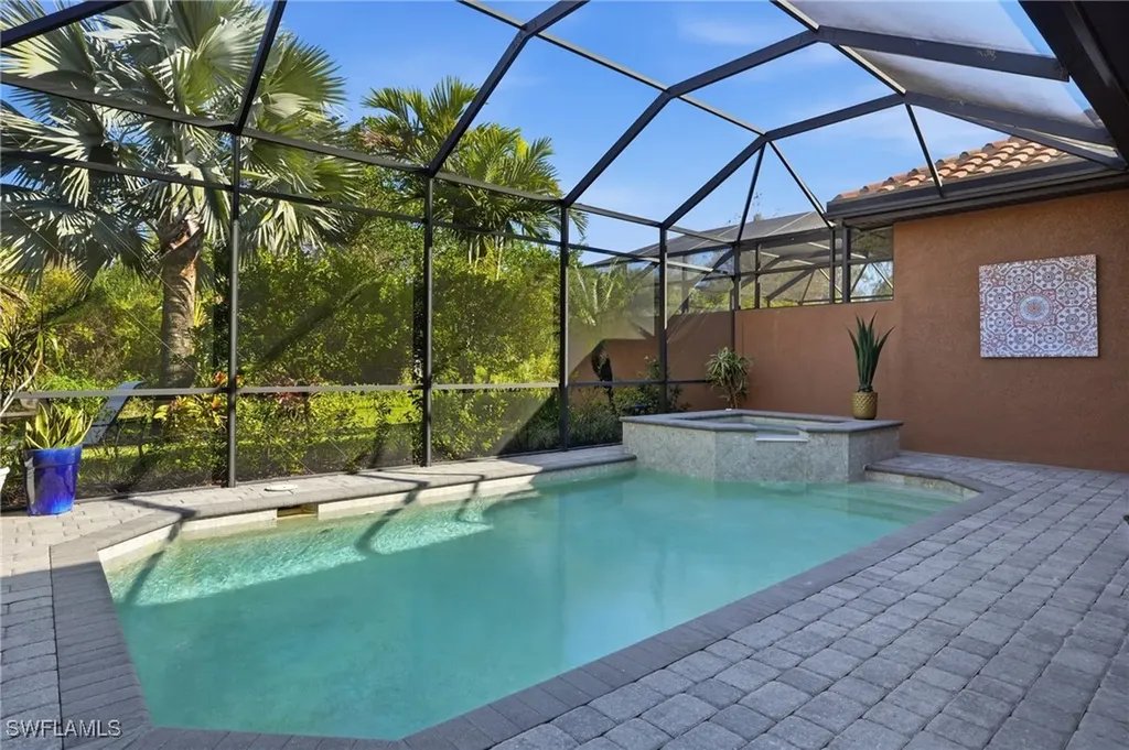 6648 Roma Way Naples FL 34113