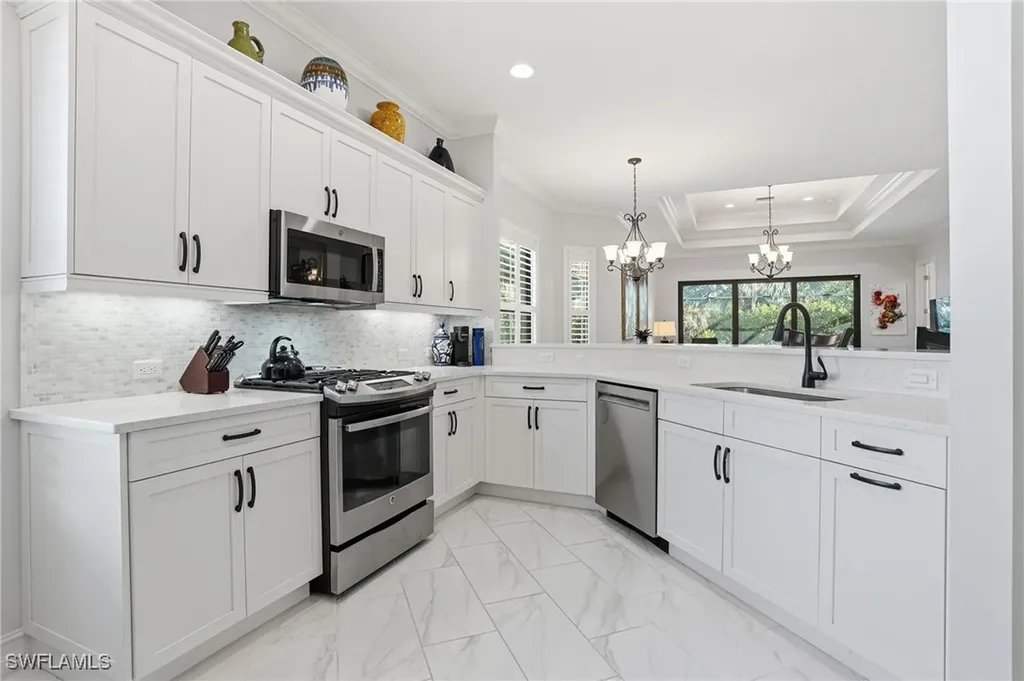 6648 Roma Way Naples FL 34113