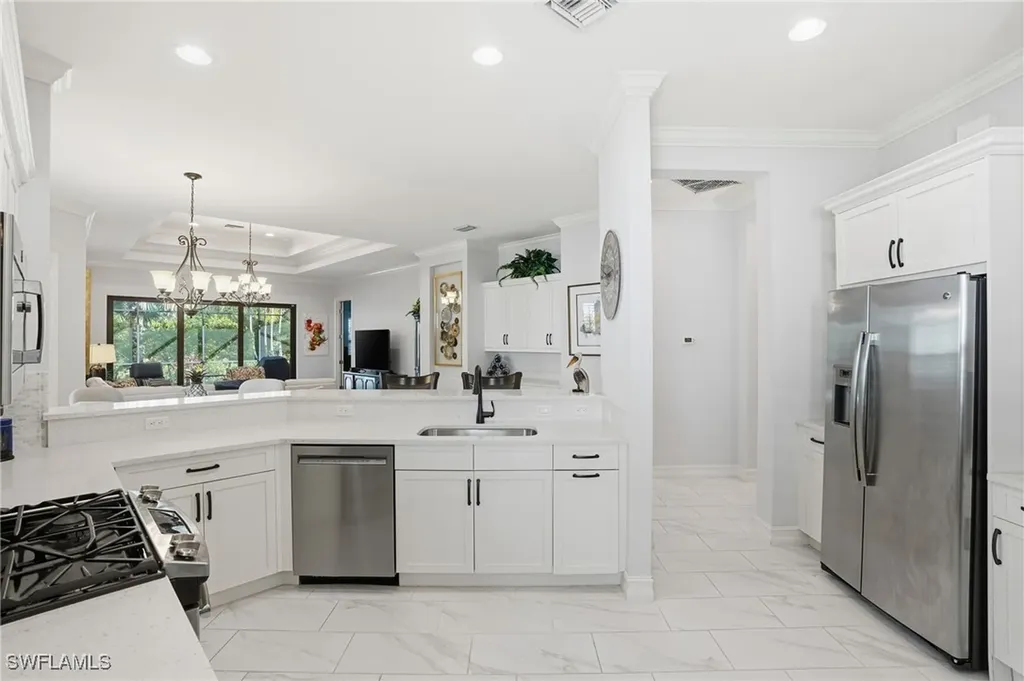 6648 Roma Way Naples FL 34113