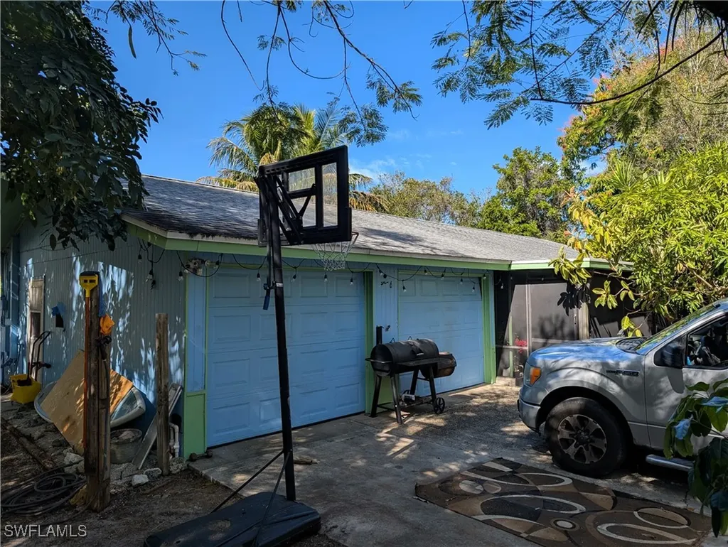 2416 Andrew Drive Naples FL 34112