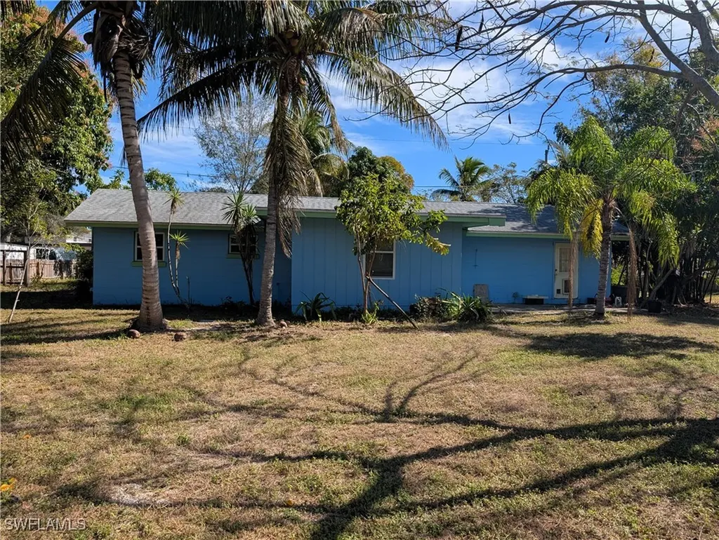 2416 Andrew Drive Naples FL 34112