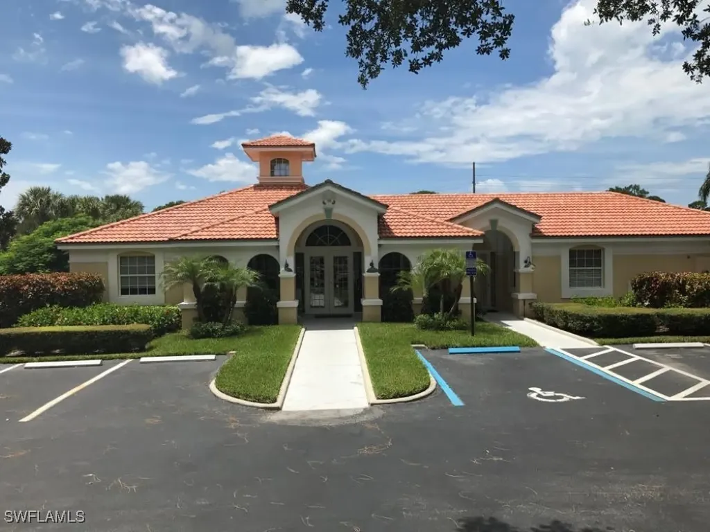 6922 Satinleaf Road N Naples FL 34109