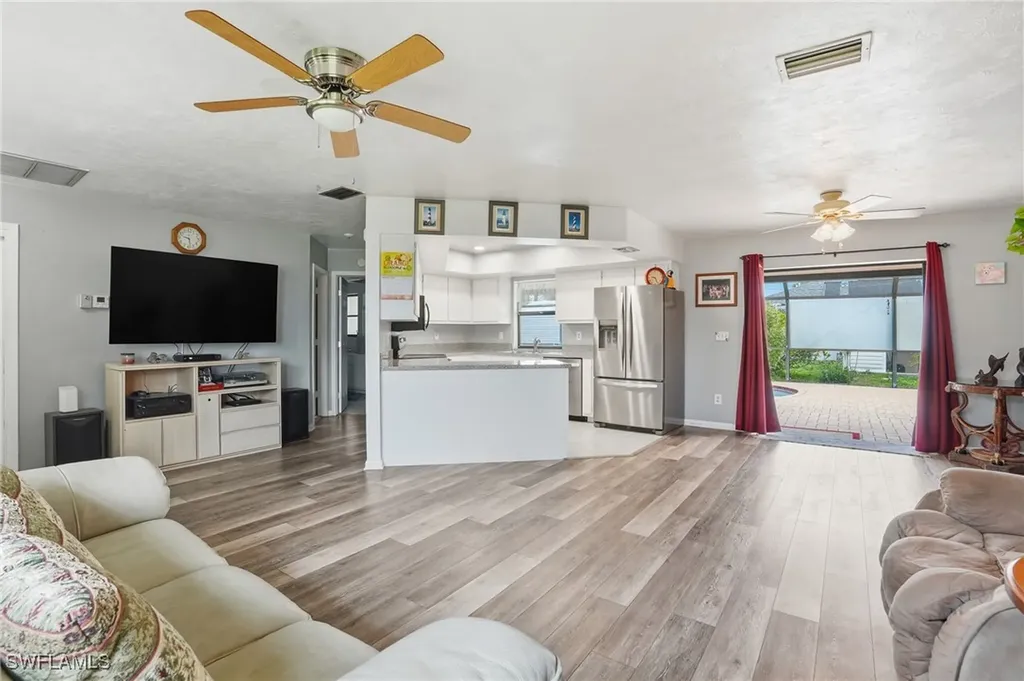 516 Roosevelt Avenue Lehigh Acres FL 33936