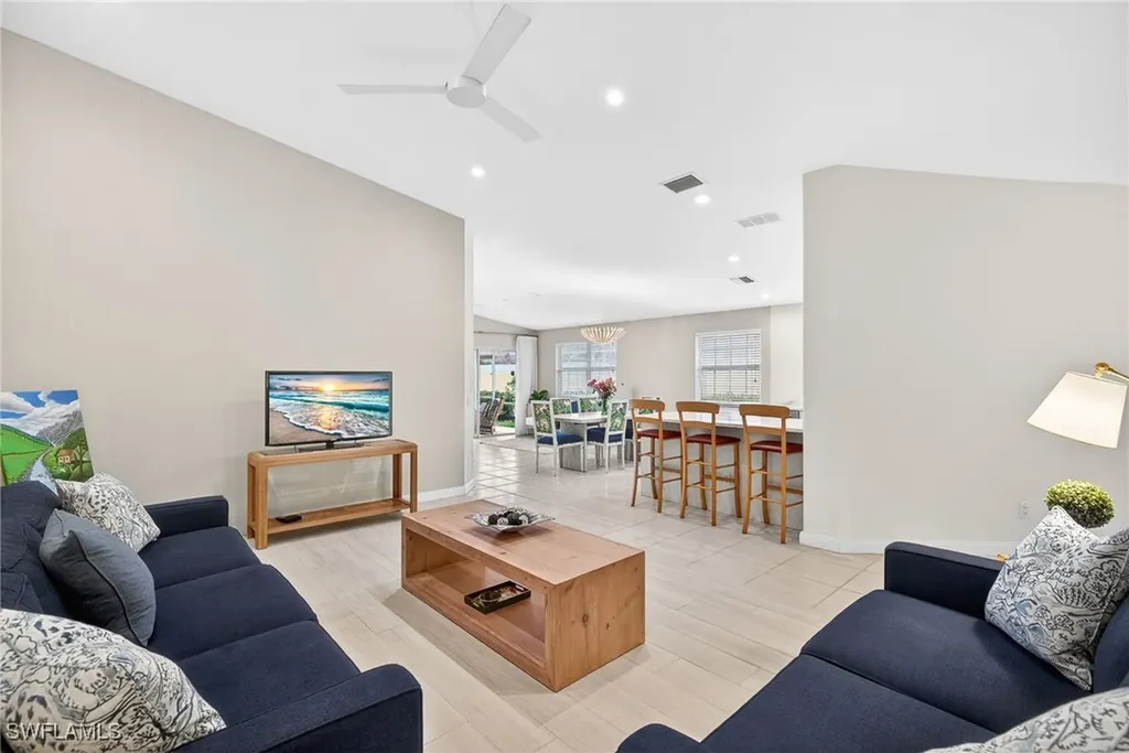 7114 Marconi Court Naples FL 34114