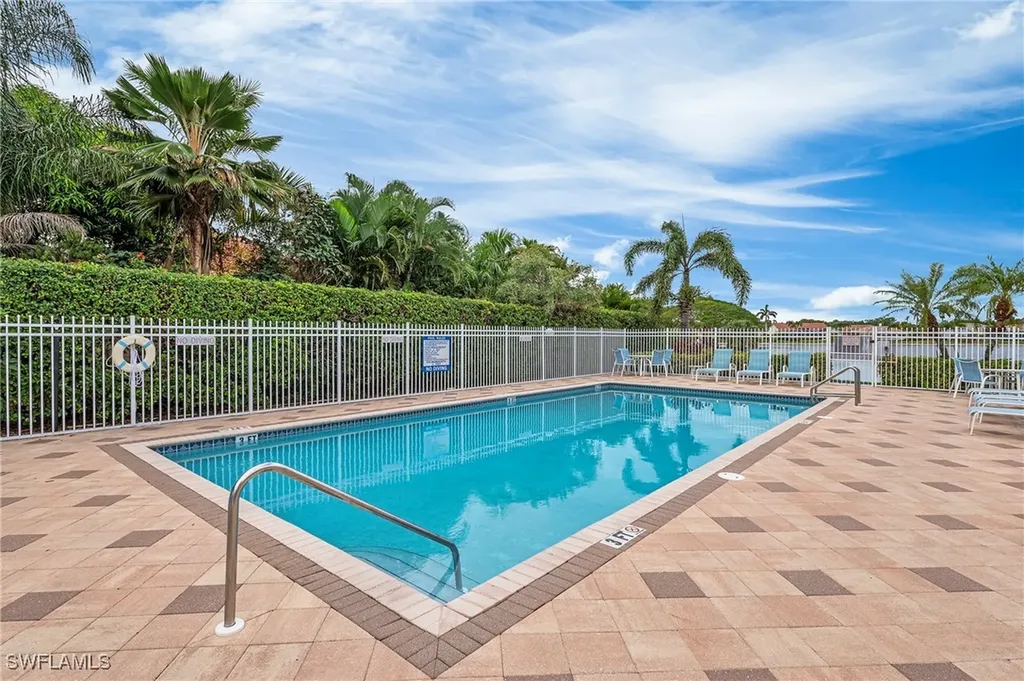 6687 Huntley Lane S Naples FL 34104