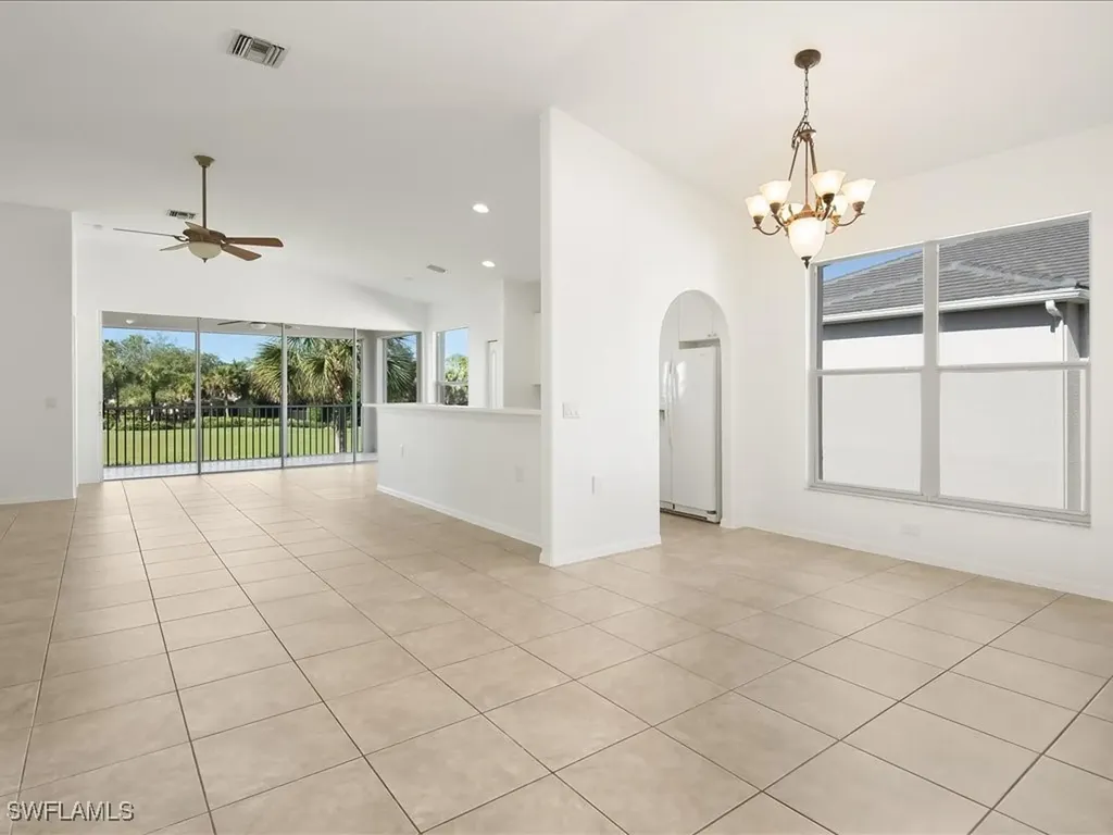 1981 Crestview Way Naples FL 34119