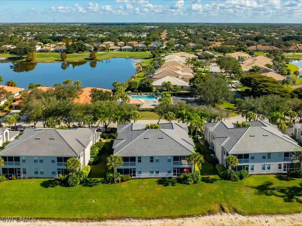 1981 Crestview Way Naples FL 34119