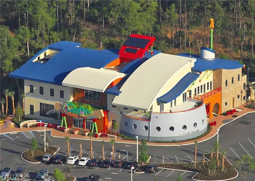 1981 Crestview Way Naples FL 34119