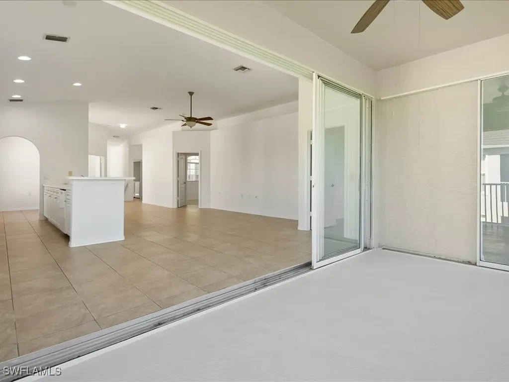 1981 Crestview Way Naples FL 34119