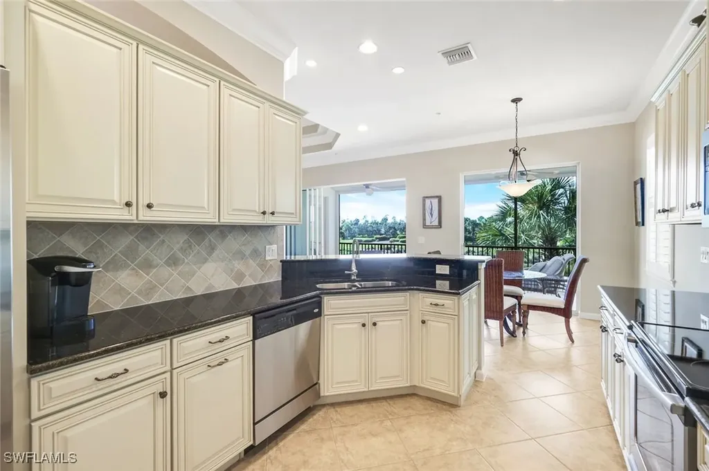 9513 Ironstone Terrace Naples FL 34120