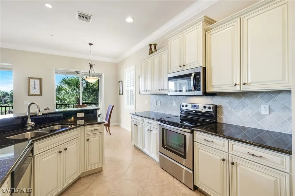 9513 Ironstone Terrace Naples FL 34120