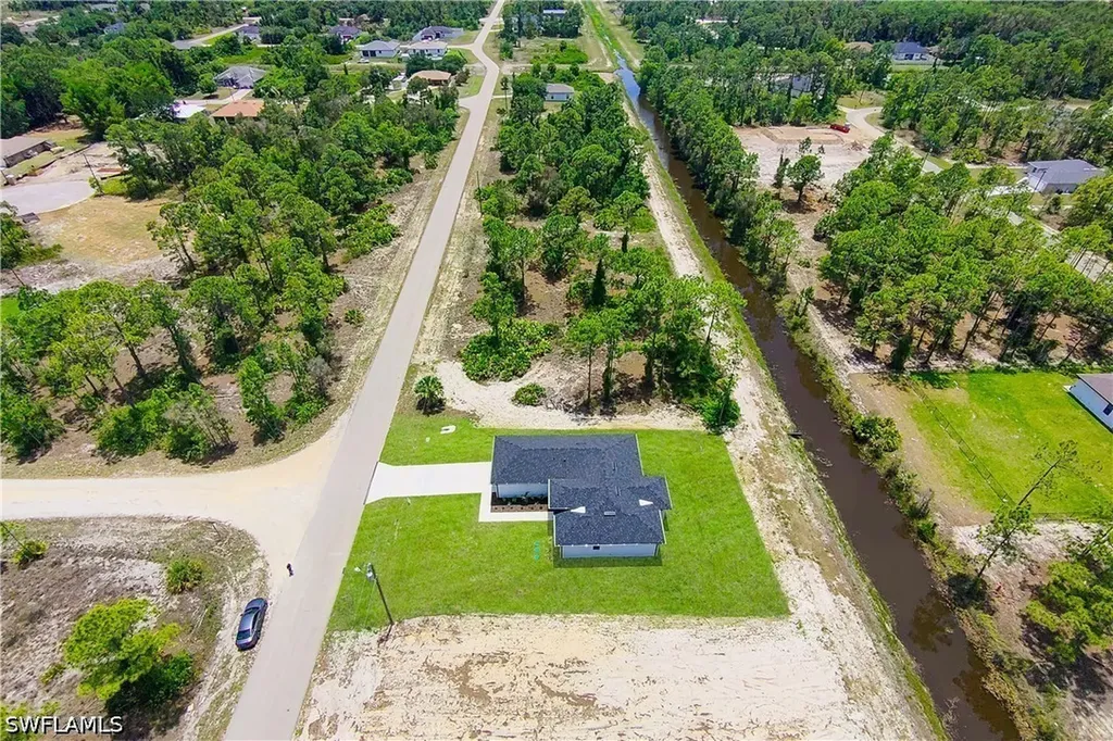 838 Aletha Aletha Avenue S Lehigh Acres FL 33974