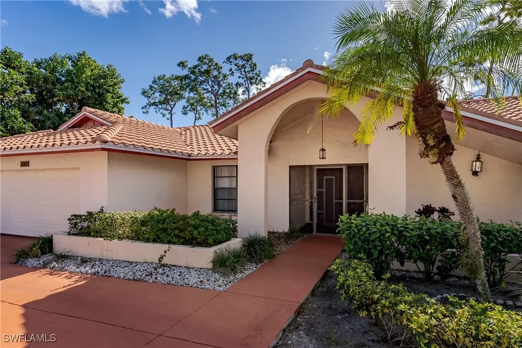 1502 Foxfire Lane Naples FL 34104