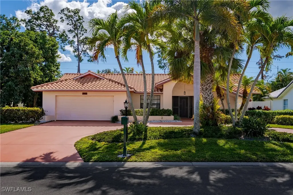 1502 Foxfire Lane Naples FL 34104